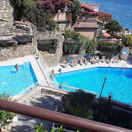 Conca Verde Appartamento Sul Mare Marina dʼMarina dʼAndora 외부 사진