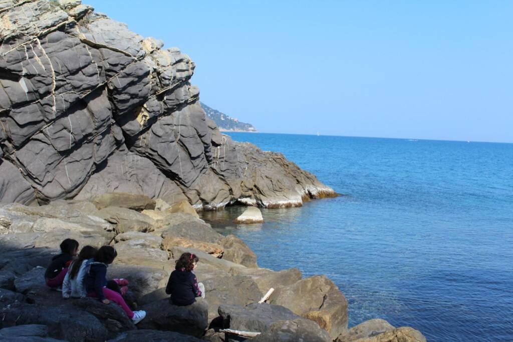 Conca Verde Appartamento Sul Mare Marina dʼMarina dʼAndora 외부 사진